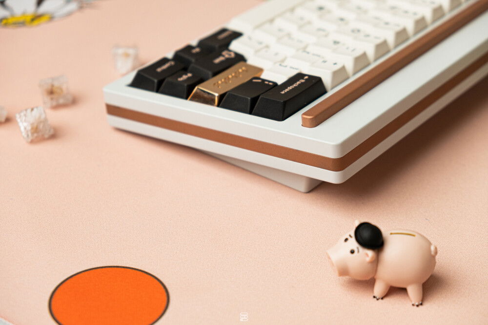J-02 LE Keyboard by Jae ProtoTypist Keyboards

https://youtu.be/17uC56Nwl3Y