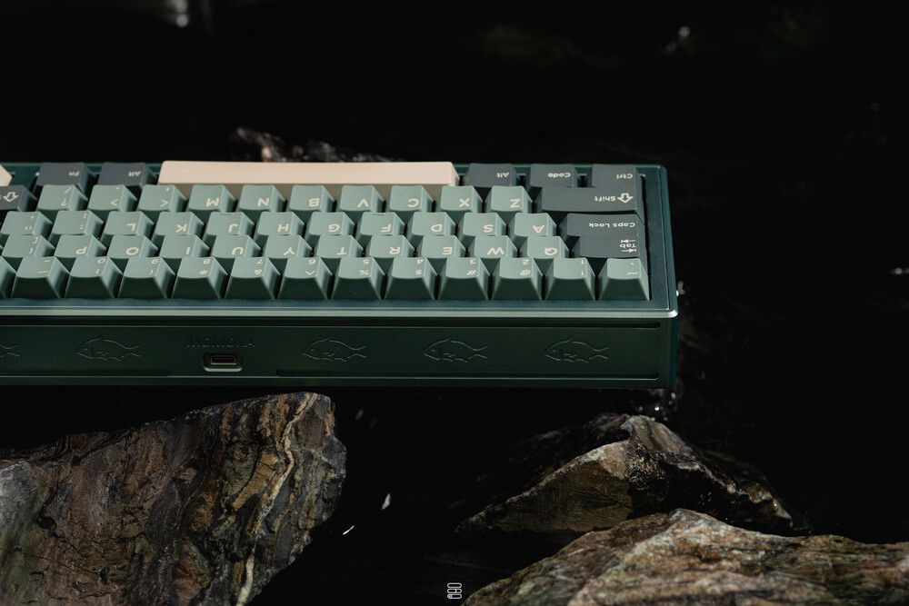 KBD Build :
Keyboard : Zoo65
Plate : FR4
Switches : MMK Flamingo [ Factory Lubed ]
Stabilizers : TX Stabilizers  [ 205g0 / Dielectric Grease ]
Keycaps :  DMK Silent Forest
Mods: IXPE Foam / Plate + Case Mod

Build Vdo :
https://youtu.be/KLjKYNBPHpc
