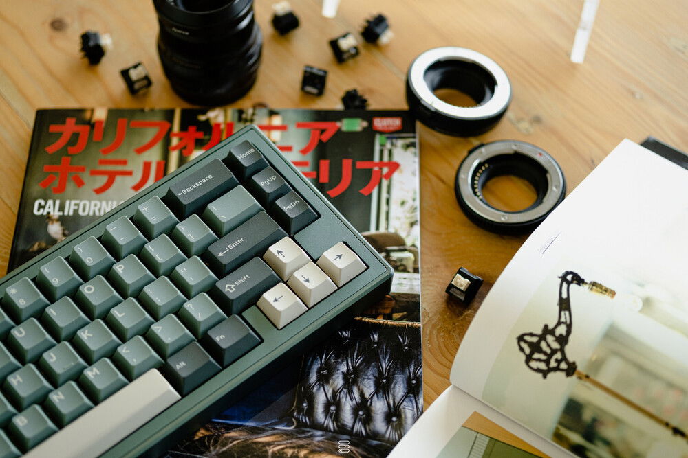 KBD Build :
Keyboard : Zoo65
Plate : FR4
Switches : MMK Flamingo [ Factory Lubed ]
Stabilizers : TX Stabilizers  [ 205g0 / Dielectric Grease ]
Keycaps :  DMK Silent Forest
Mods: IXPE Foam / Plate + Case Mod

Build Vdo :
https://youtu.be/KLjKYNBPHpc