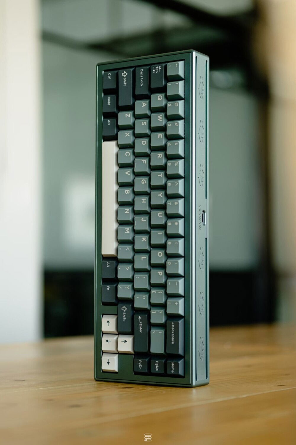 KBD Build :
Keyboard : Zoo65
Plate : FR4
Switches : MMK Flamingo [ Factory Lubed ]
Stabilizers : TX Stabilizers  [ 205g0 / Dielectric Grease ]
Keycaps :  DMK Silent Forest
Mods: IXPE Foam / Plate + Case Mod

Build Vdo :
https://youtu.be/KLjKYNBPHpc