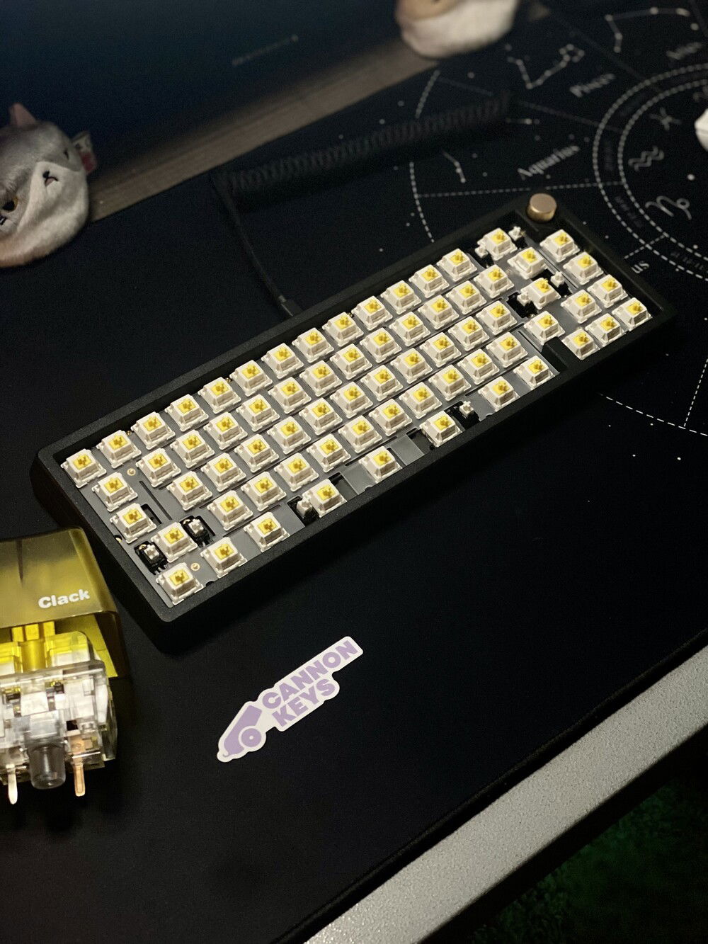 NovelKey Silk Yellow Switches