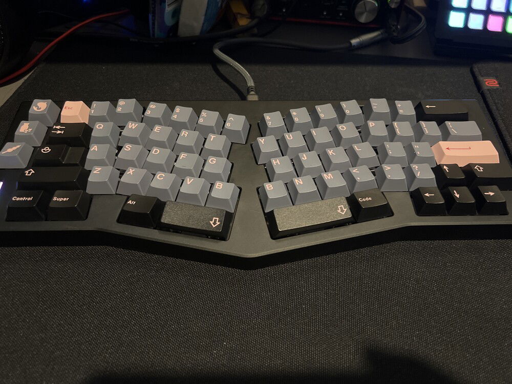 With JTK Night Sakura Keycaps