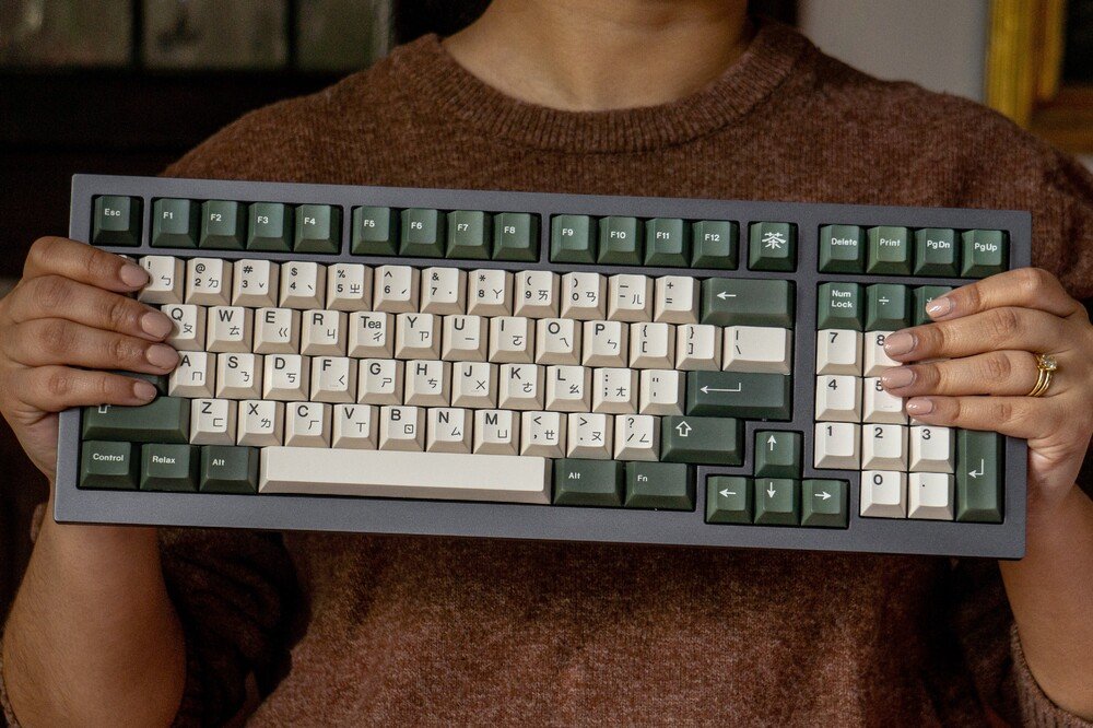 Built My Wife a Tea Themed Keyboard 🍵 (Rekt 1800) » keebs.gg