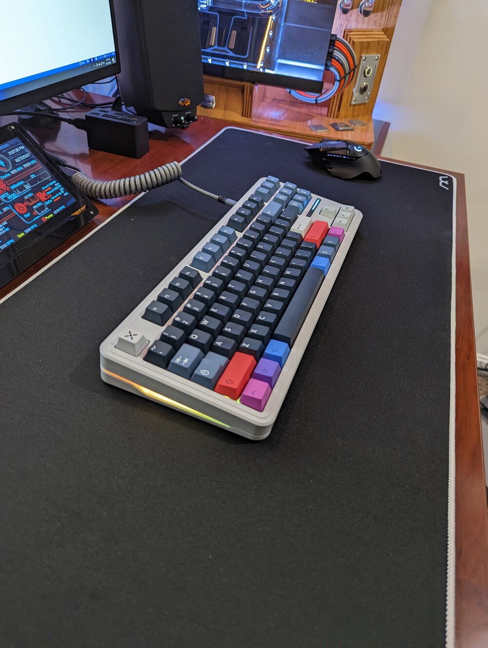 I really like the 6.25u  spacebar.