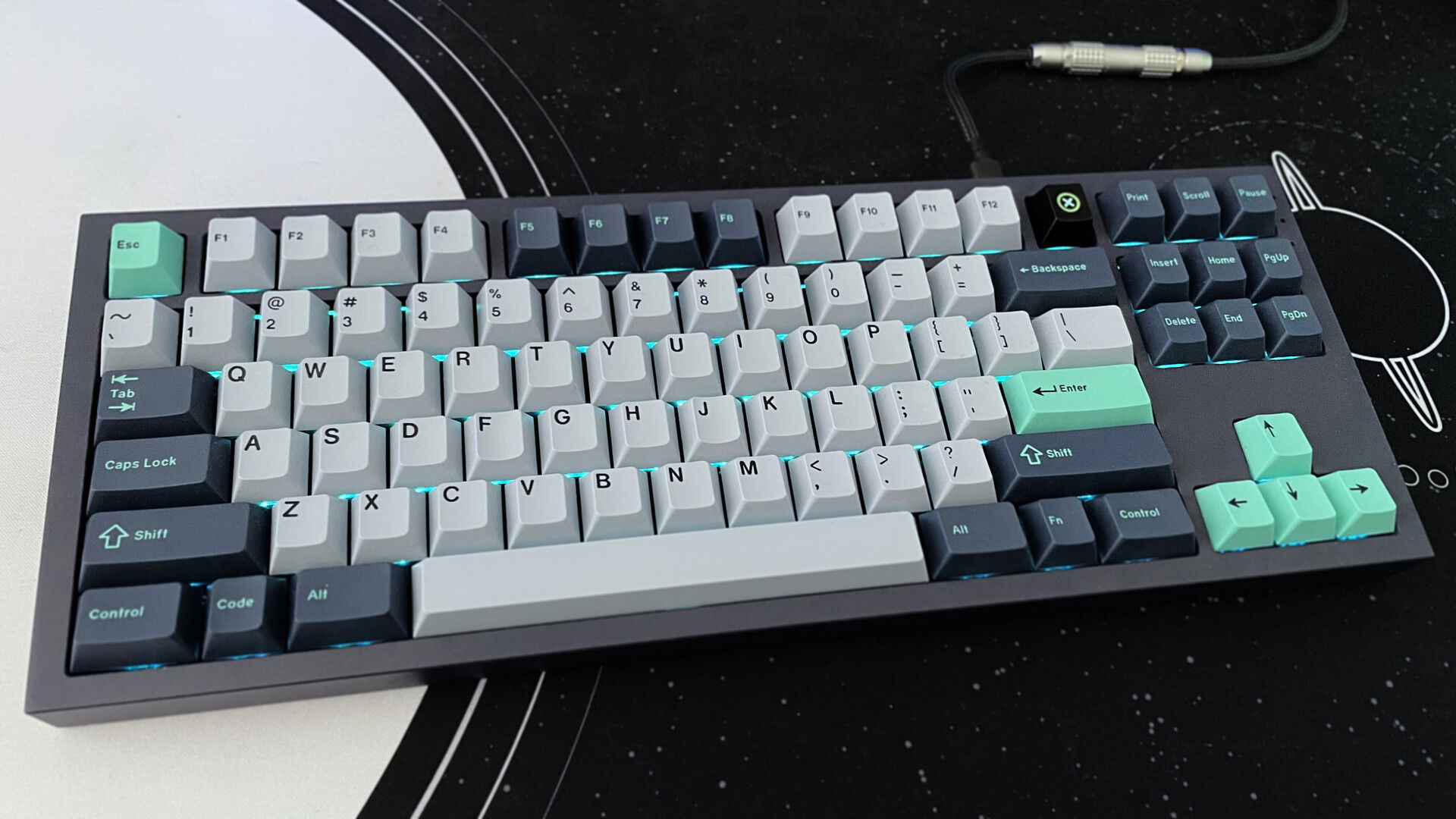 Novelkeys_ NK87 - GMK Hammerhead Light » keebs.gg