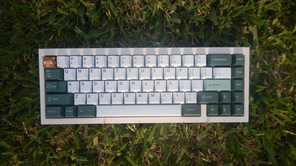QK65 with gmk botanical r2